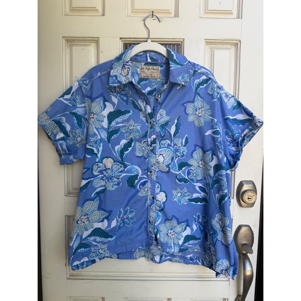 Free People We The Free Blue Button Down Retro Tropics Palm Linen Top Size XS